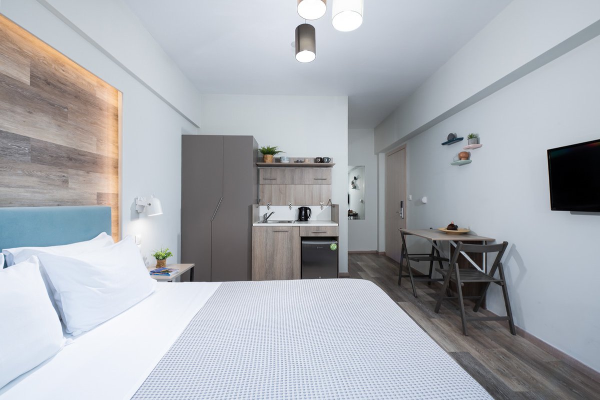 Enattica Syntagma Living, δωμάτιο με διπλό κρεβάτι